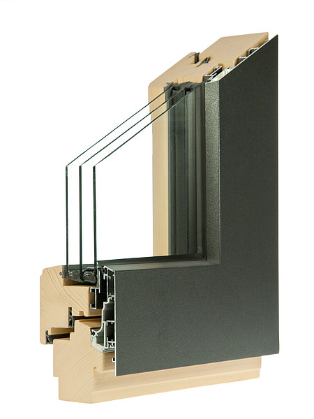 Holz-Aluminium-Fenster von Huber Fensterbau aus Oberhausen bei Weißenhorn - Kombinierte Eleganz und witterungsbeständig bis ins Detail.